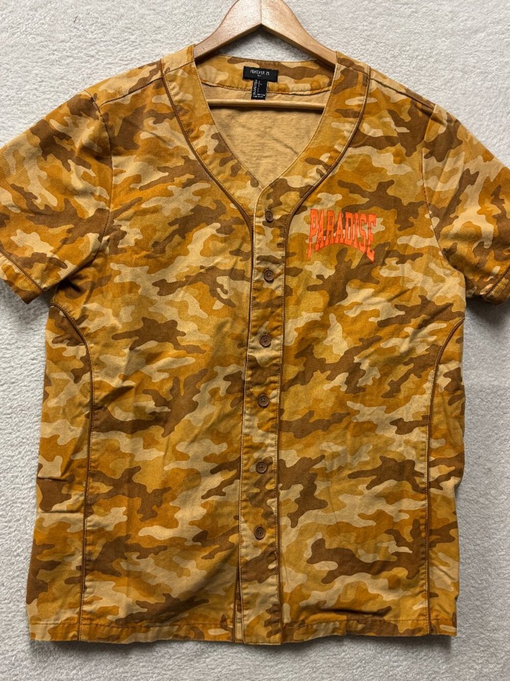 Forever 21 Men Baseball Jersey Shirt Large L Camo Camouflage Paradise Orange